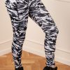 Kleidung Candy | Leggings „Camouflage" Weis | Grau | Schwarz